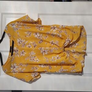 Yellow flowy blouse. West Kei size M